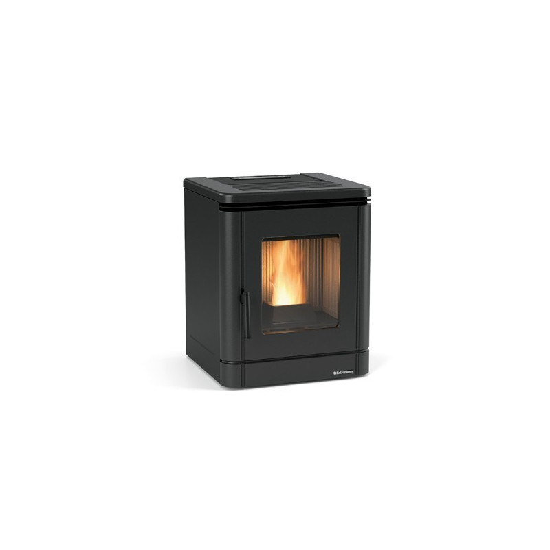 Peggy stufa a pellet 5,1 Kw Nera La Nordica Extraflame offerta esposizione